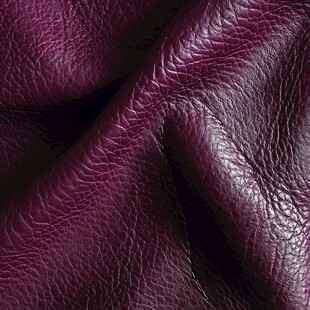 深紫色皮革纹理特写