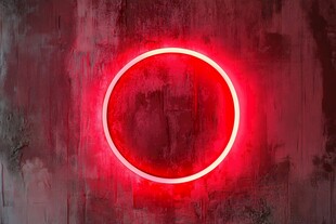 红色霓虹圆环点亮墙面
