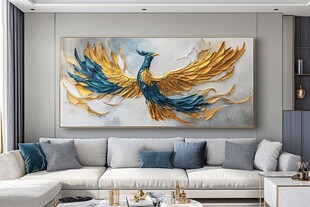 客厅中精美凤凰挂画装饰