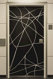 几何线条装饰的现代电梯门