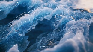 梦幻蓝色冰面纹理特写