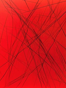 红色背景交错线条抽象图