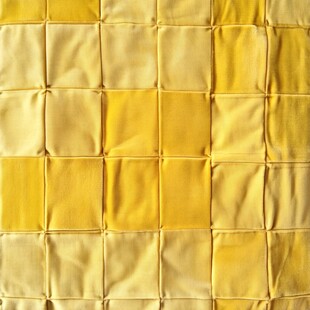 黄色方格拼接纹理布料