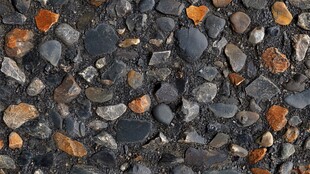 多彩碎石路面特写