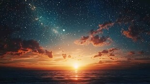 海上日落与星空的梦幻景象