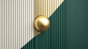 金色圆球与条纹墙面装饰