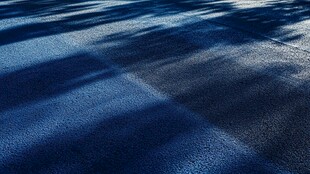 蓝色光影地面纹理特写