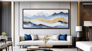现代客厅的山水艺术挂画