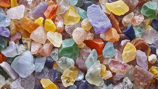 缤纷多彩的天然彩色碎石