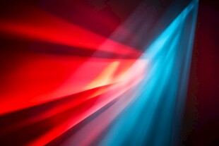 红蓝炫光动感抽象背景图