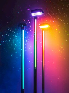 绚丽多彩的霓虹路灯景观