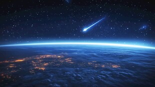 地球夜空下的流星美景