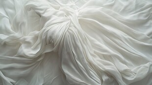 飘逸的白色轻柔织物