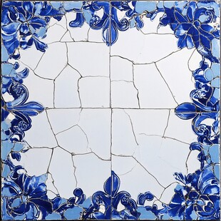 蓝白花纹复古破碎瓷砖图案