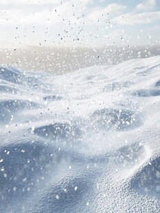 冬日雪景中的纷飞雪花