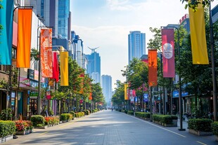 繁华都市街道的多彩景致