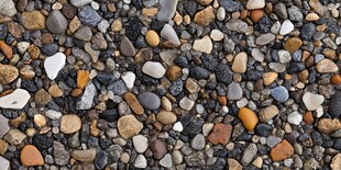 五彩斑斓的鹅卵石景观