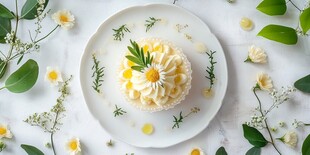 雏菊装饰的精致甜点