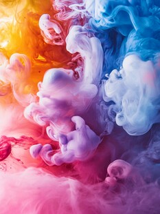 彩色墨水在水中的梦幻舞动