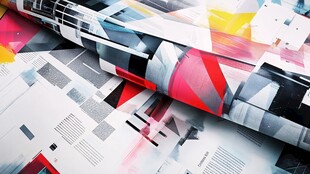 多彩几何图案的创意纸张