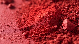 鲜艳红色粉末特写
