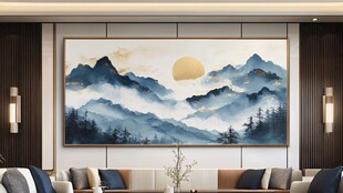 中式客厅里的山水挂画