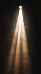 舞台聚光灯效果特写