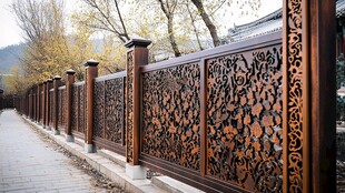中式雕花围栏 尽显古典韵味