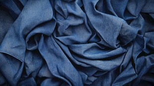 褶皱牛仔布纹理特写