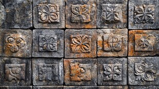 古旧花纹砖墙面特写