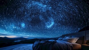 梦幻星空下的舒适卧室