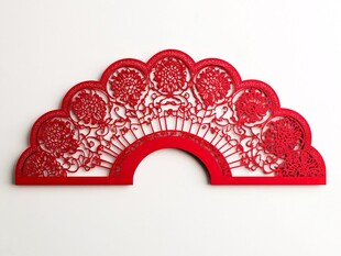 红色镂空扇形精美剪纸作品