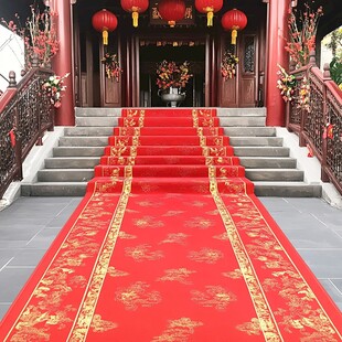 中式喜庆红地毯铺就台阶