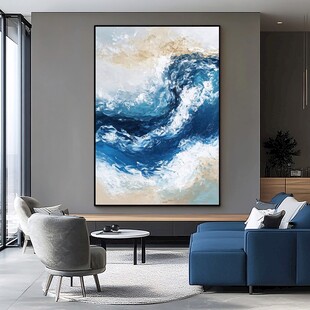 客厅中大气的海浪艺术挂画
