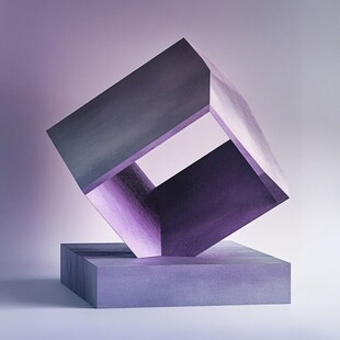紫色立体几何雕塑艺术