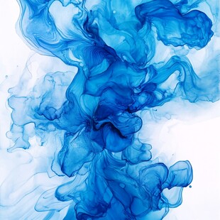 蓝色墨水在水中的灵动扩散