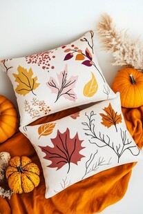 秋季风情抱枕与南瓜装饰