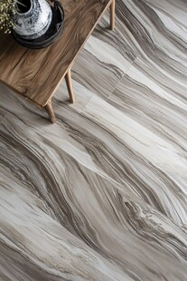 木纹大理石地板与简约小桌