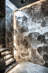 现代风大理石楼梯间设计