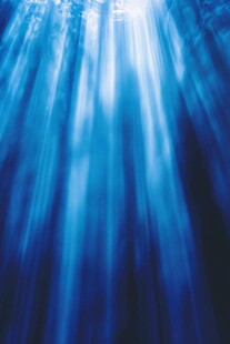 蓝色梦幻水下光线景象