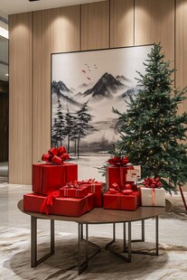 圣诞装饰与中式背景的融合