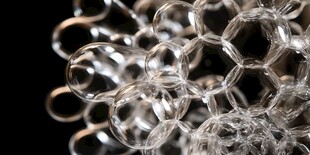 晶莹剔透的泡泡艺术形态