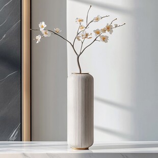 简约花瓶插枝素雅花卉