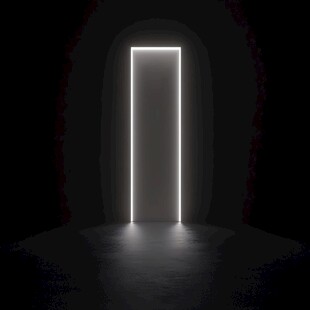 黑暗中的发光之门