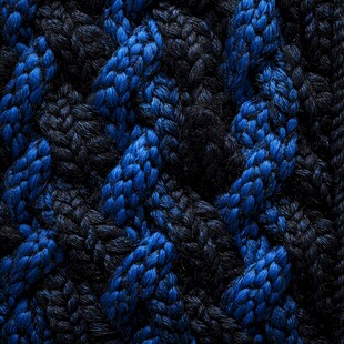 蓝黑交织的精美针织纹理