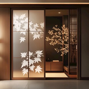 日式枫叶雕花移门室内景