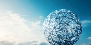 科技感球体与蓝天背景