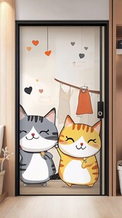 可爱猫咪贴饰装点入户门