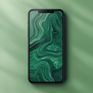 绿色波纹背景的智能手机
