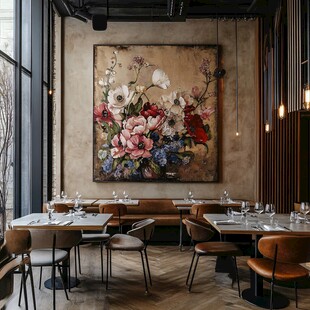 艺术餐厅 花卉挂画与雅致桌椅